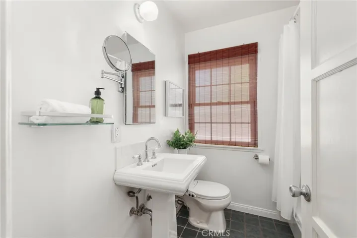 6708 E Pageantry Street, Long Beach, California 90808