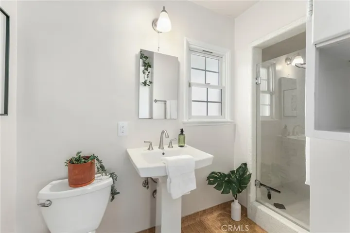 6708 E Pageantry Street, Long Beach, California 90808