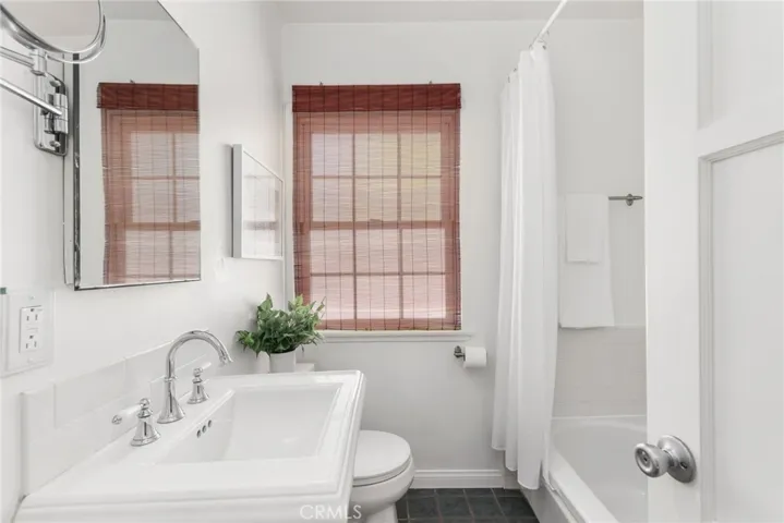 6708 E Pageantry Street, Long Beach, California 90808