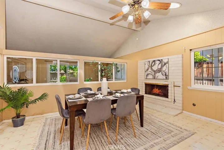 With fireplace and skylights