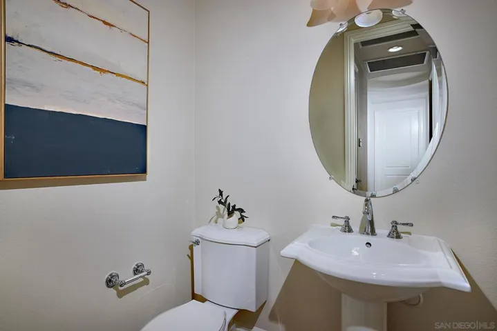 3201 Corte Tamarindo, Carlsbad, California 92009