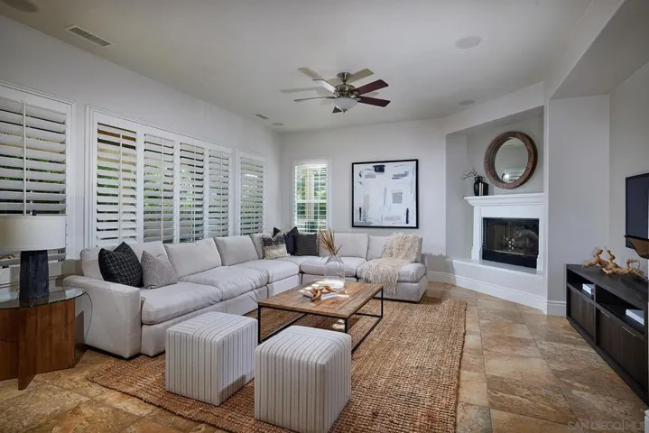 3201 Corte Tamarindo, Carlsbad, California 92009
