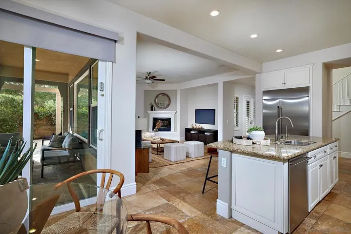 3201 Corte Tamarindo, Carlsbad, California 92009