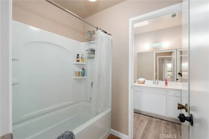 201 Knights Lane, Santa Maria, California 93454