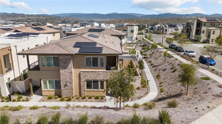 27206 Narrowleaf Willow Lane, Valencia, California 91381