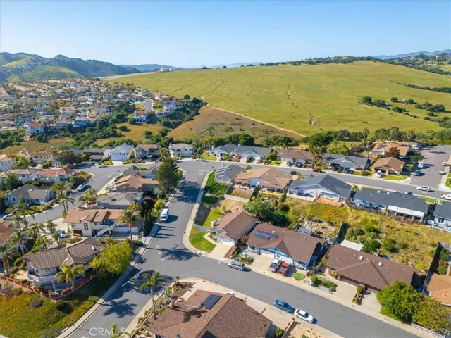 710 White Oak Boulevard, Pismo Beach, California 93449