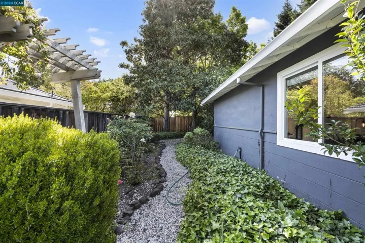 618 Lucas Dr, Lafayette, California 94549