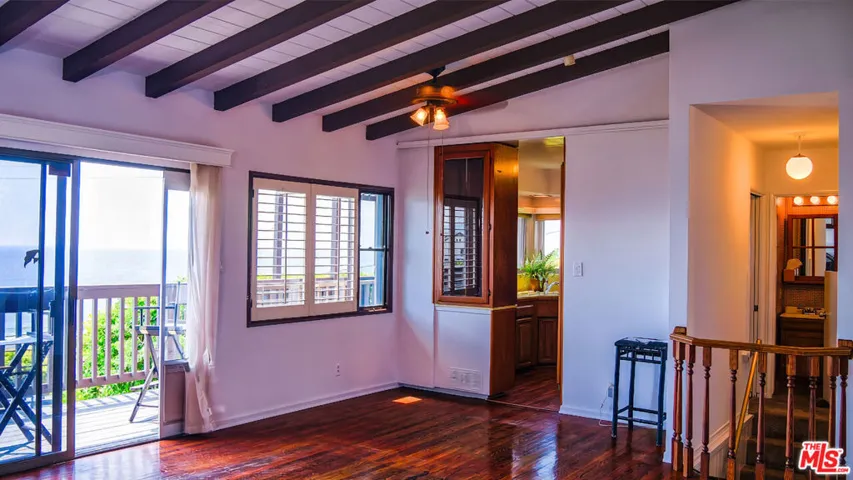 7505 Rindge Avenue, Playa Del Rey, California 90293