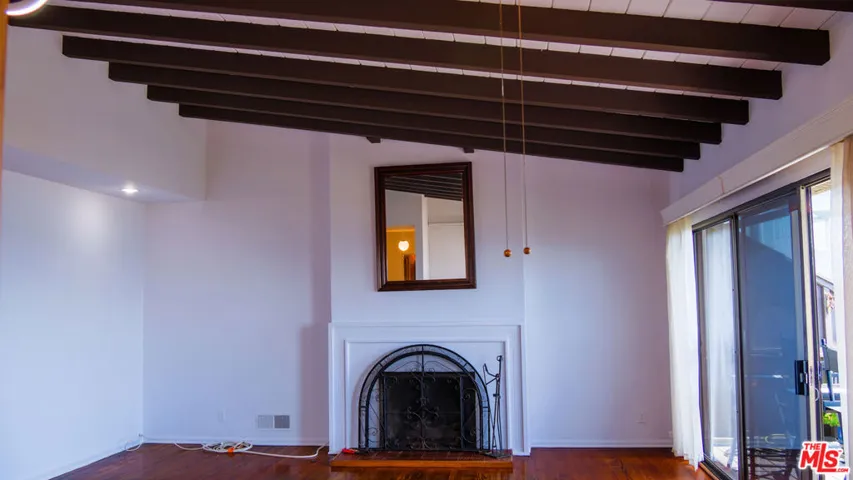 7505 Rindge Avenue, Playa Del Rey, California 90293