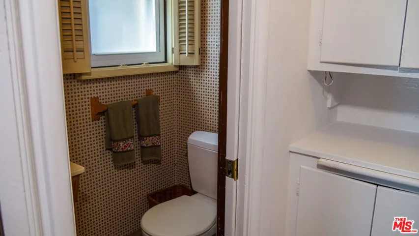 7505 Rindge Avenue, Playa Del Rey, California 90293