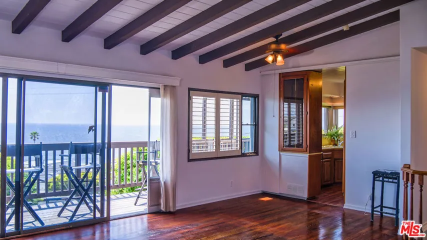 7505 Rindge Avenue, Playa Del Rey, California 90293