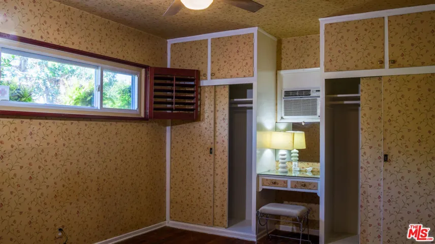 7505 Rindge Avenue, Playa Del Rey, California 90293