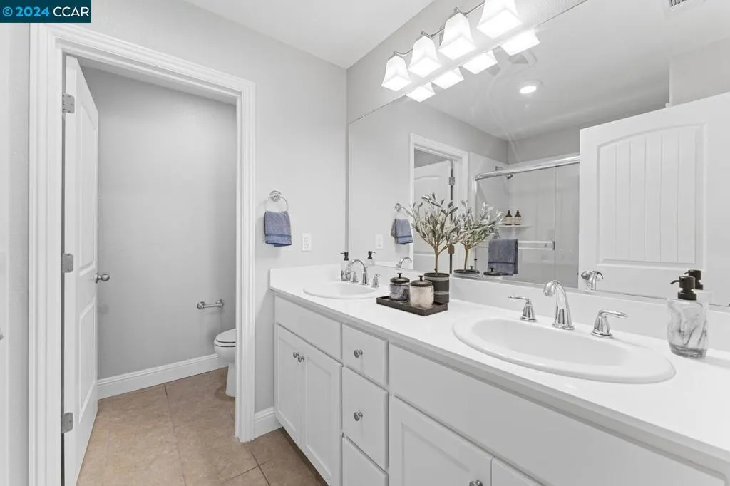 1252 Detroit Ave 2, Concord, California 94520 home-pic-28