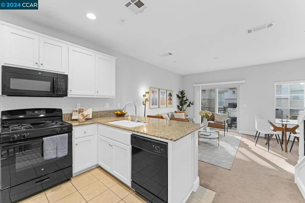 1252 Detroit Ave 2, Concord, California 94520 home-pic-13