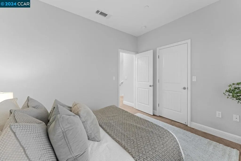 1252 Detroit Ave 2, Concord, California 94520 home-pic-17