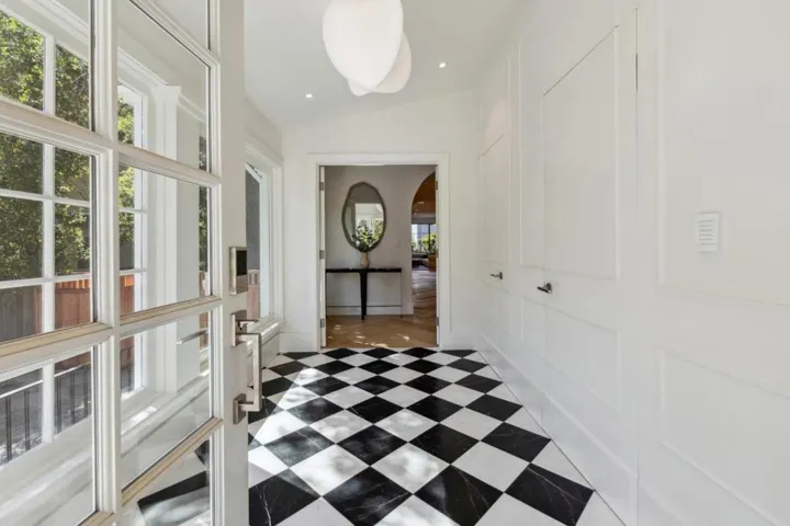 263 Churchill Avenue, Palo Alto, California 94301