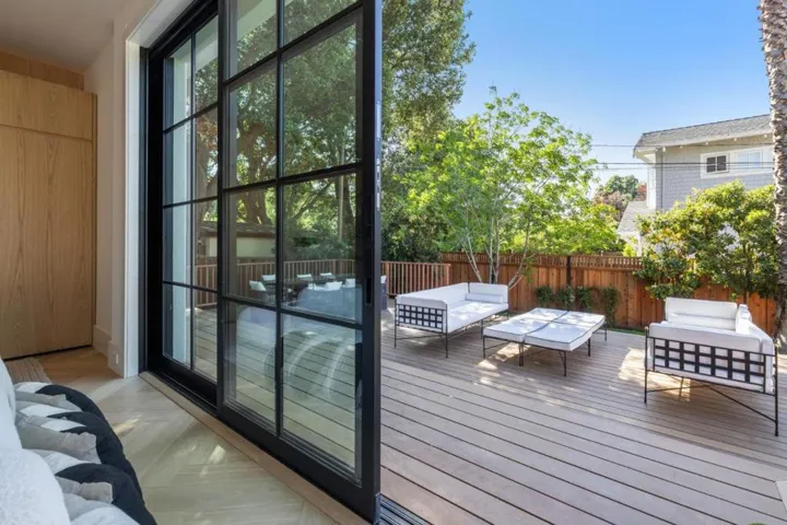 263 Churchill Avenue, Palo Alto, California 94301
