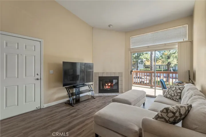 42140 Lyndie Lane 6, Temecula, California 92591