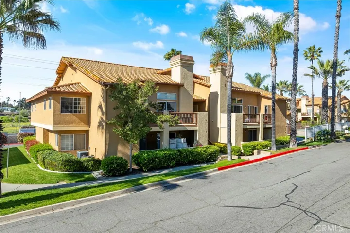 42140 Lyndie Lane 6, Temecula, California 92591