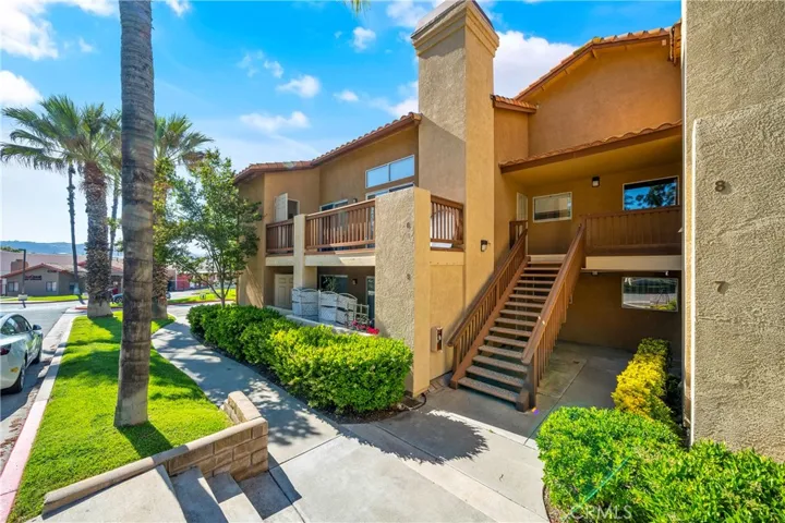 42140 Lyndie Lane 6, Temecula, California 92591