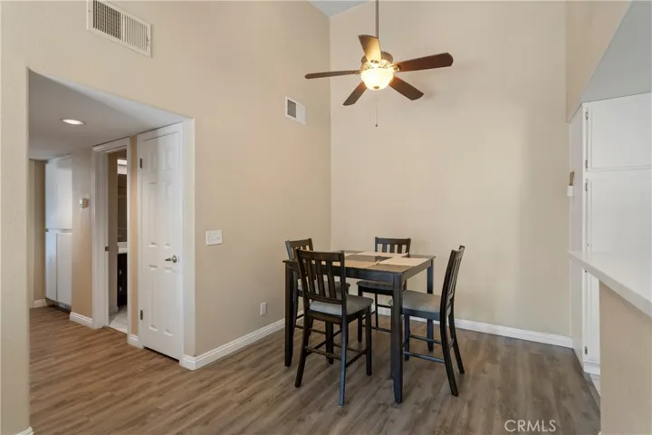 42140 Lyndie Lane 6, Temecula, California 92591