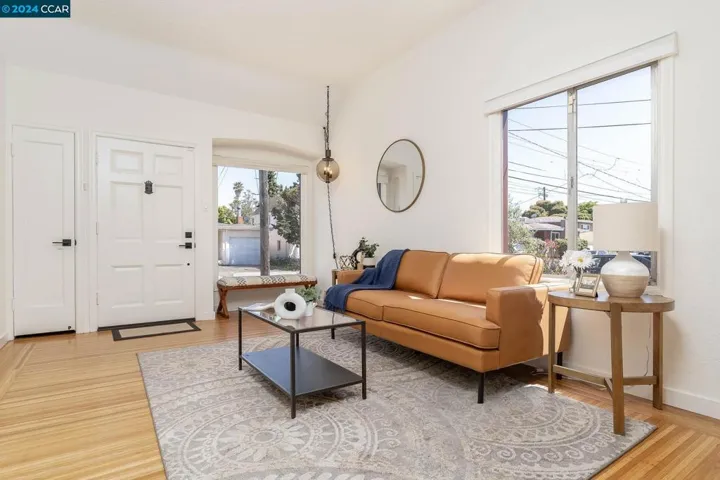 533 27th St, Richmond, California 94804