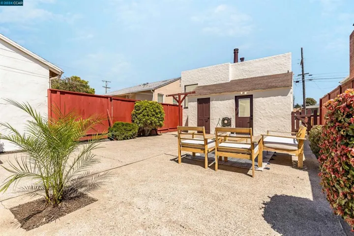 533 27th St, Richmond, California 94804