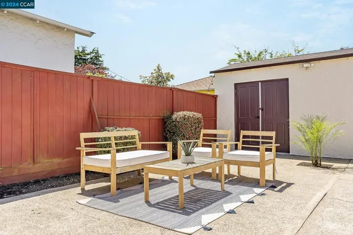 533 27th St, Richmond, California 94804
