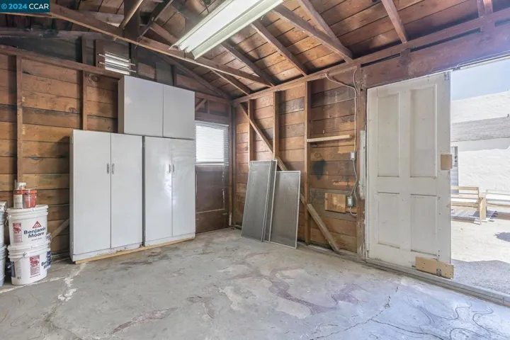 533 27th St, Richmond, California 94804