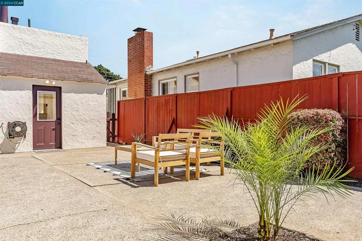 533 27th St, Richmond, California 94804