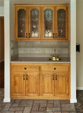 Wet bar