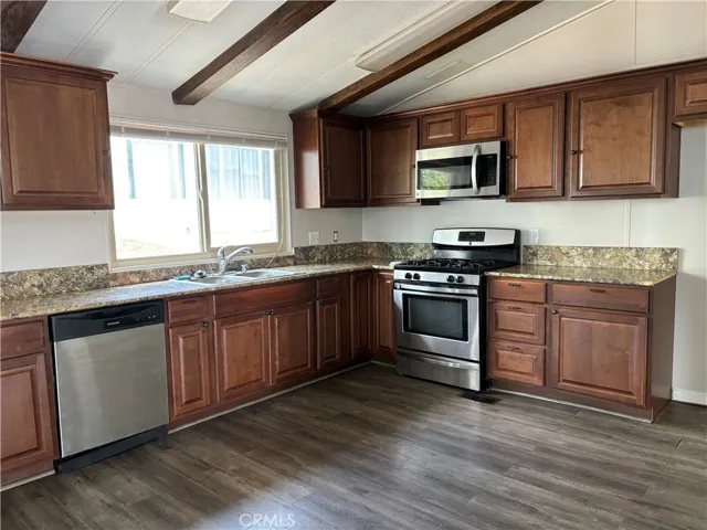 34164 Harrow Hill Road, Wildomar, California 92595