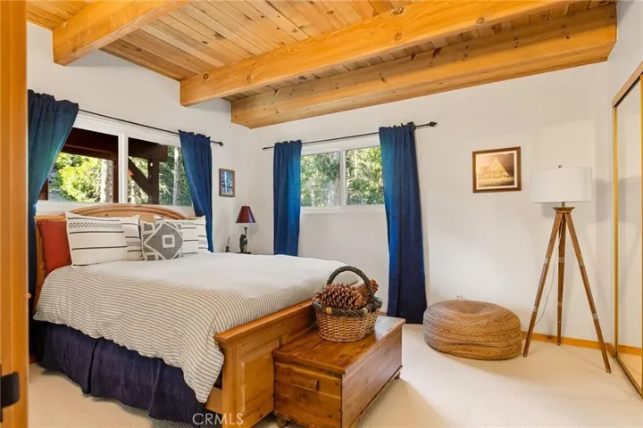 26974 Tunnel Drive, Lake Arrowhead, California 92352