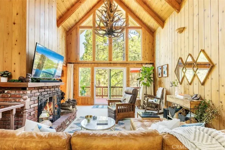 26974 Tunnel Drive, Lake Arrowhead, California 92352