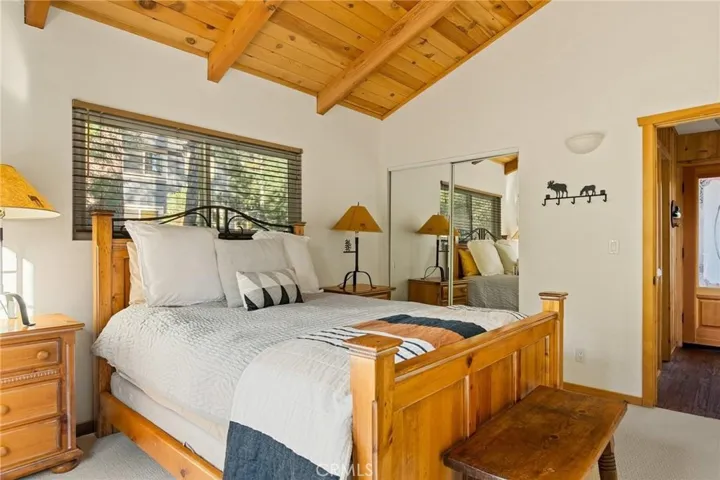 26974 Tunnel Drive, Lake Arrowhead, California 92352