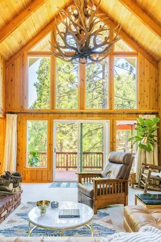 26974 Tunnel Drive, Lake Arrowhead, California 92352