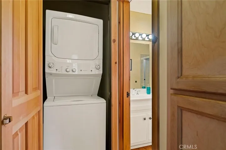 26974 Tunnel Drive, Lake Arrowhead, California 92352