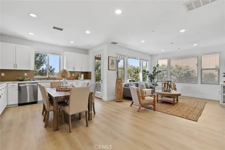 67 Fuchsia, Lake Forest, California 92630