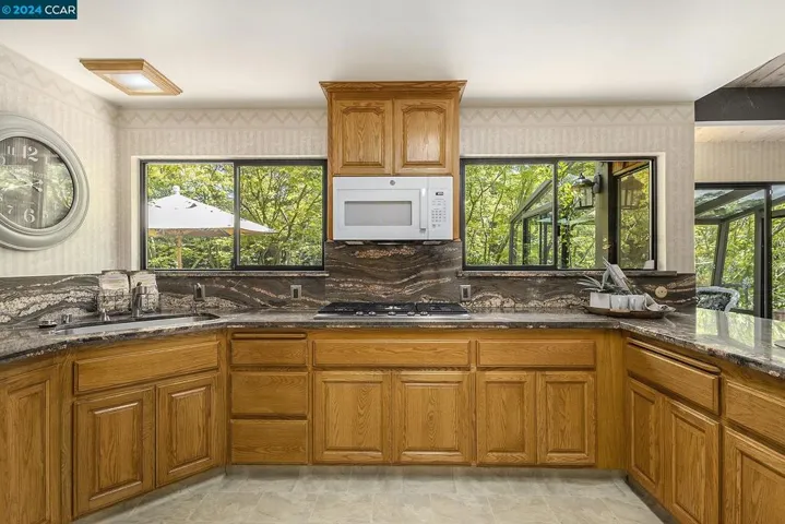26233 Clover Rd, Hayward, California 94542