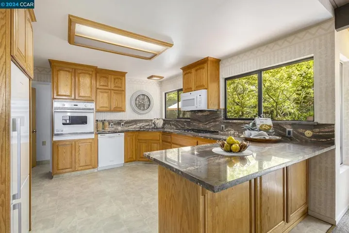 26233 Clover Rd, Hayward, California 94542