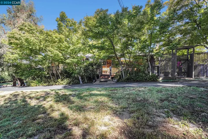 26233 Clover Rd, Hayward, California 94542