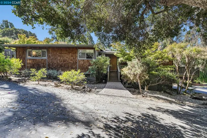 26233 Clover Rd, Hayward, California 94542