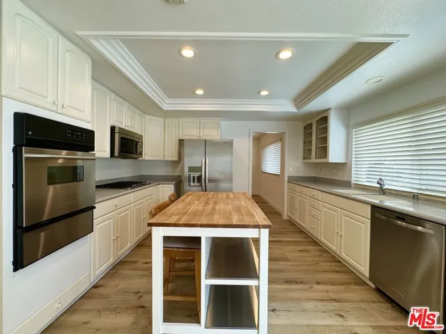 3045 Stoner Avenue, Los Angeles, California 90066