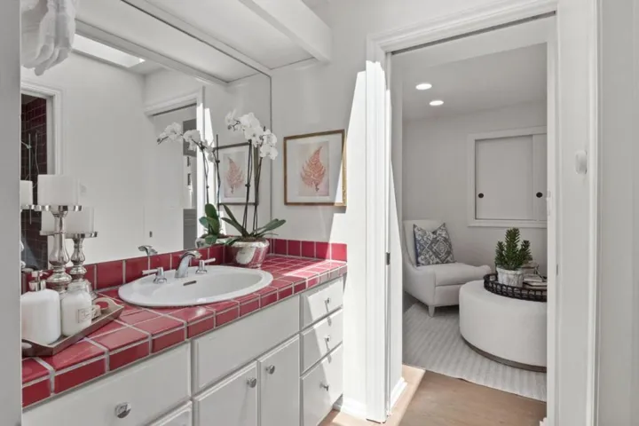 1360 Emerson Street, Palo Alto, California 94301