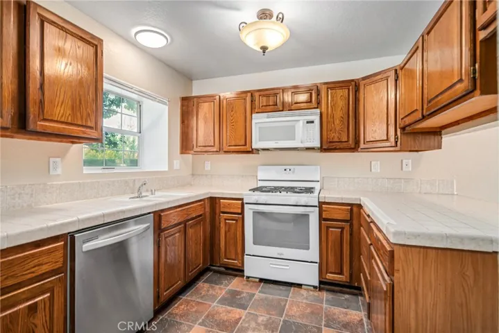 43649 Park Avenue, Lancaster, California 93534