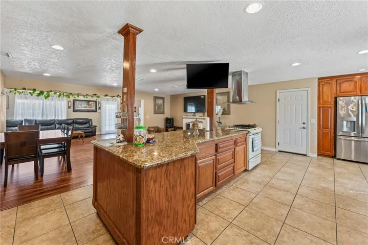 15940 Minnetonka Street, Victorville, California 92395