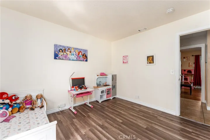 15940 Minnetonka Street, Victorville, California 92395