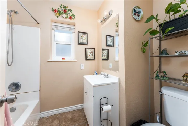 15940 Minnetonka Street, Victorville, California 92395