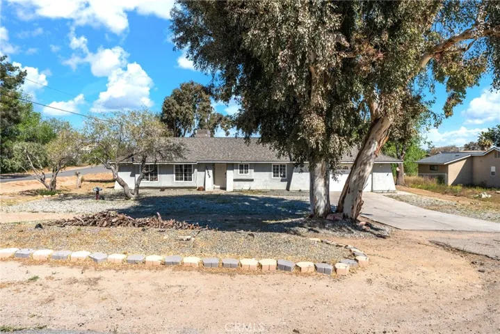 15940 Minnetonka Street, Victorville, California 92395