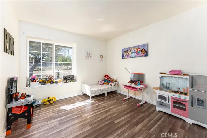 15940 Minnetonka Street, Victorville, California 92395
